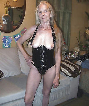 Amateur hot nude grandmothers