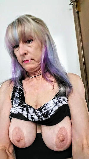 Bring to light mature saggy tit pics