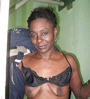 Sexy horny ebony older moms