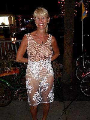 Real grown-up erotic nudes pics